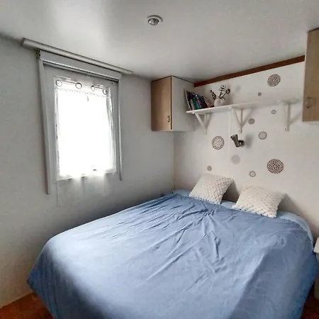 Mobil-home 2 Confort Avec Terrasse Couverte - Calme Entre Océan, Et Pinède Camping *