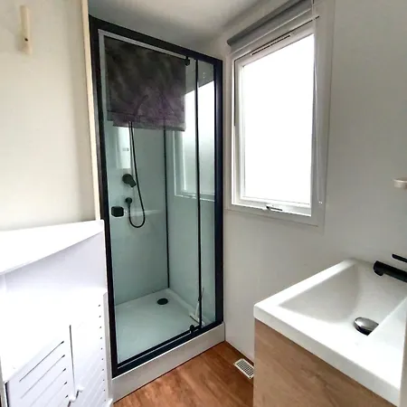 Mobil-home 2 Confort Avec Terrasse Couverte - Calme Entre Océan, Et Pinède Camping Lacanau